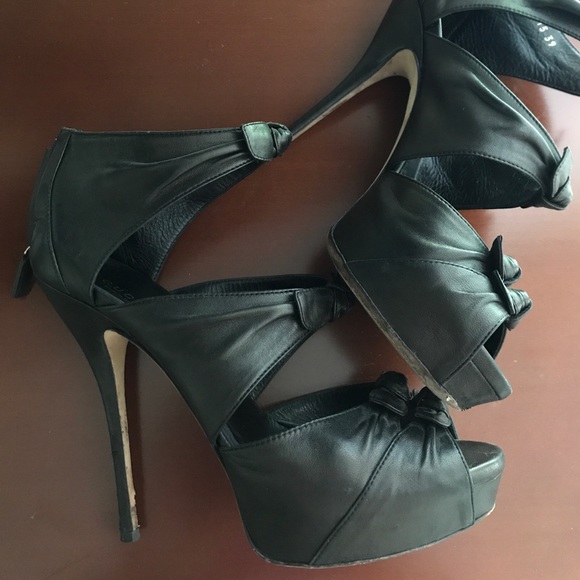 GUCCI sky high heels! All leather! Like booties! - Picture 2 of 6